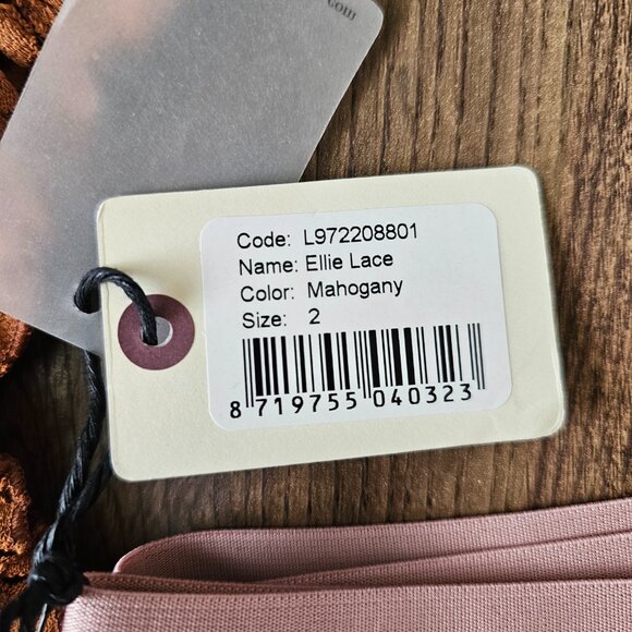 NWT!! Love Stories Ellie Lace Butterfly Thong, Mahogany - Picture 6 of 12